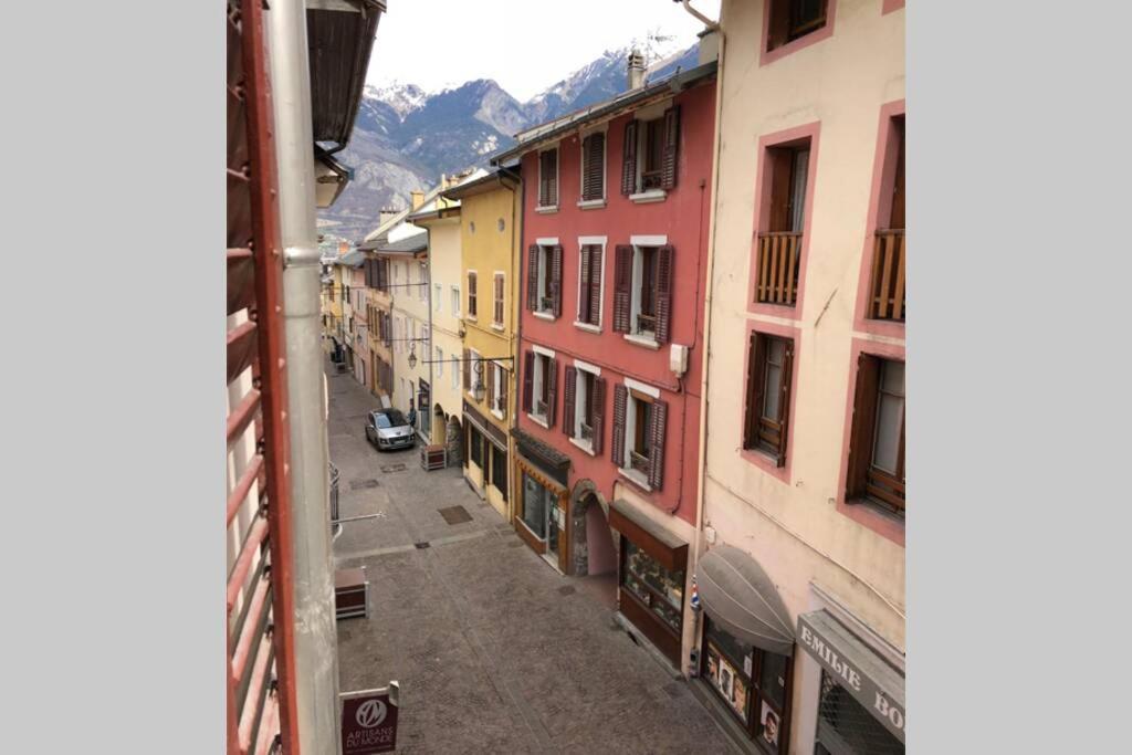 Le Reflet De La Lune Saint-Jean-de-Maurienne Exterior foto